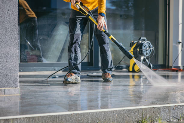 Best Driveway Pressure Washing  in Harbor Isle, NY